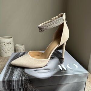 JLO Jennifer Lopez Franie Pump